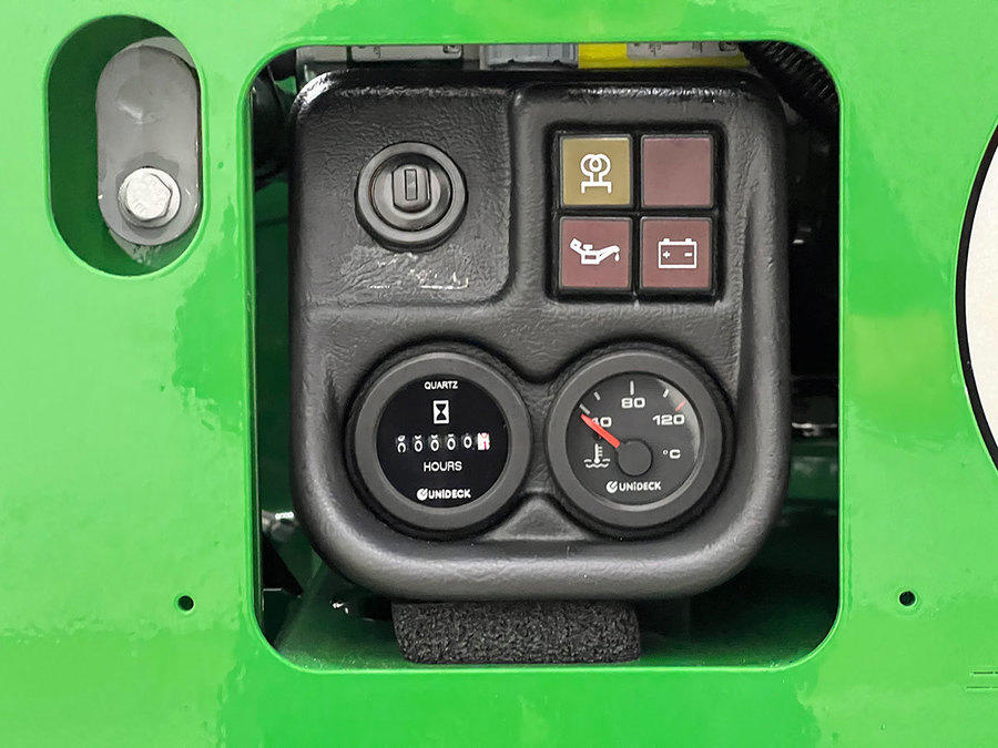 Megbízható Kubota Control Box vezérlőelemekkel.